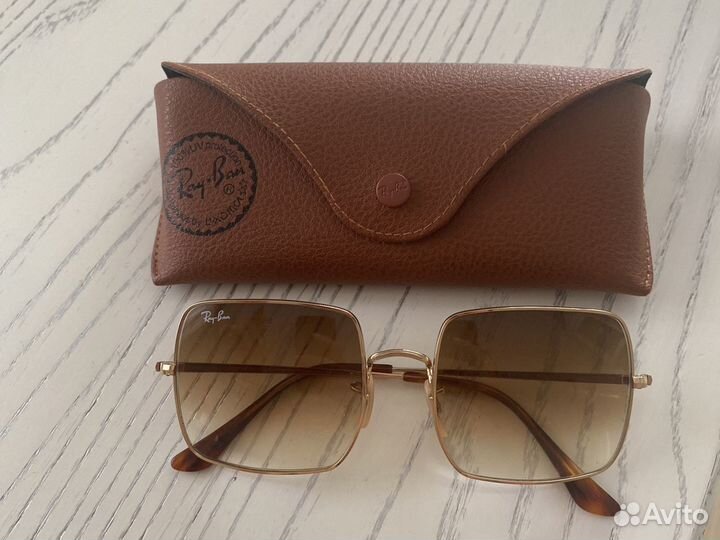 Солнцезащитнве очки ray ban (в квадратной оправе)