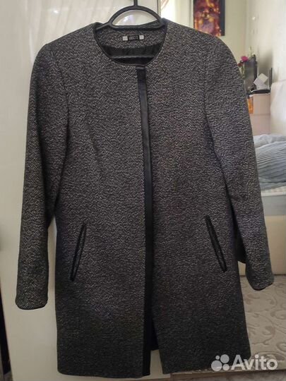 Пальто демисезонное