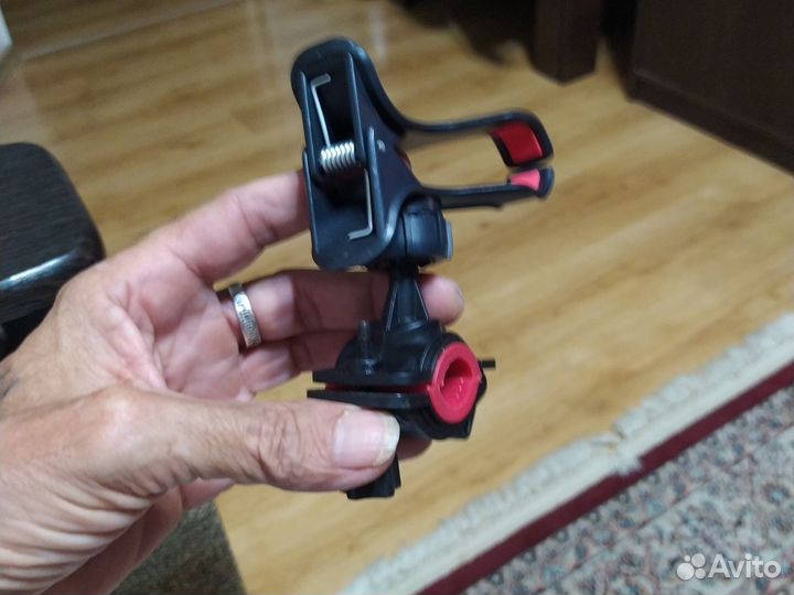 Крепление смартфона к велосипеду