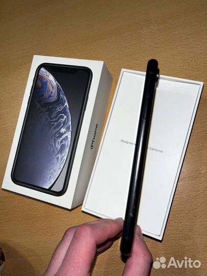iPhone Xr, 64 ГБ