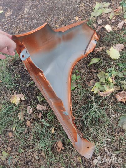 Переднее крыло на гранту