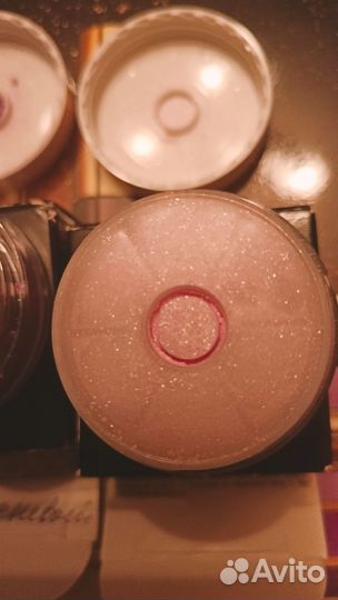 Тени для век рассыпчатые Avon Mark