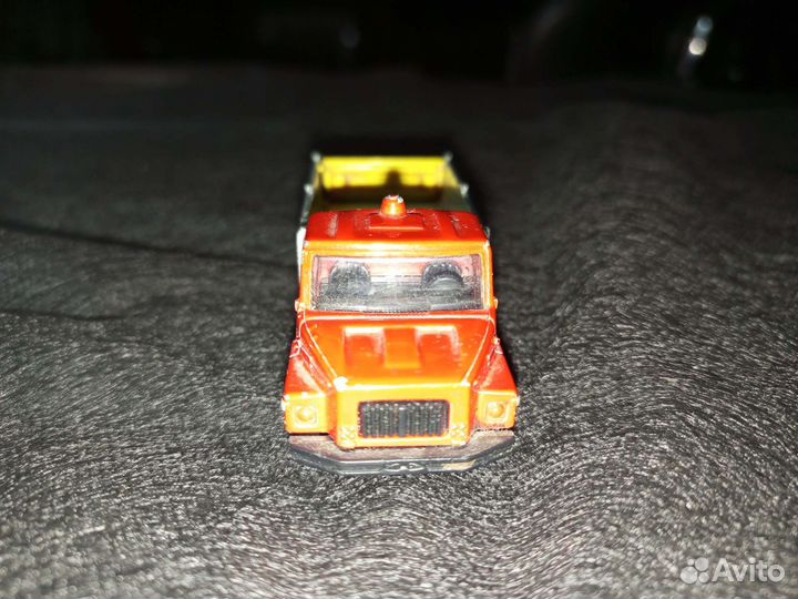 Модель грузовика majorette scania 1/100