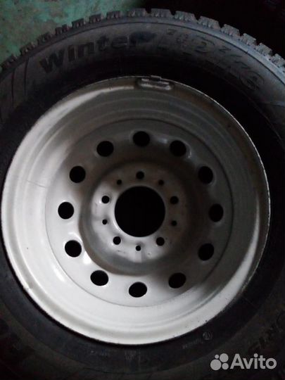 Hankook Winter I'Pike 205/75 R15