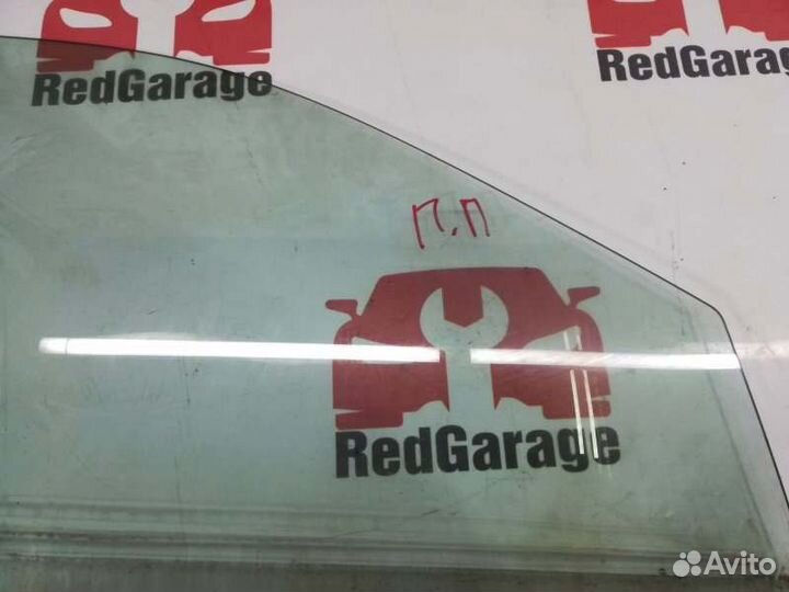 Стекло двери переднее правое Jeep Grand Cherokee