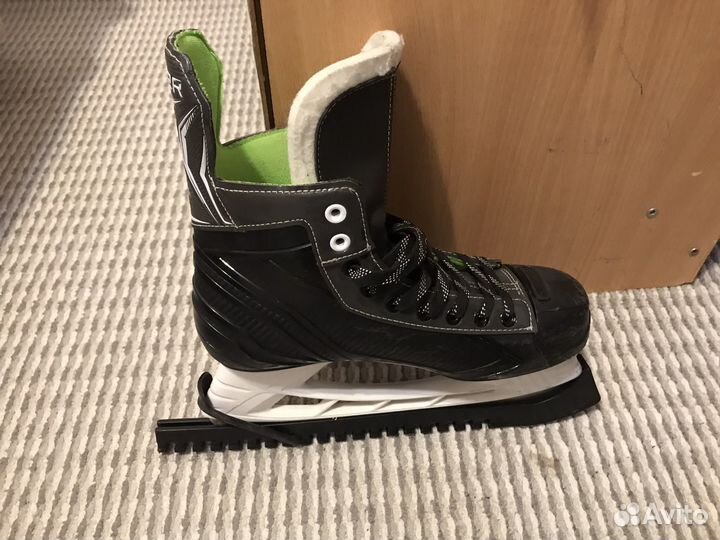Хоккейные коньки 43
