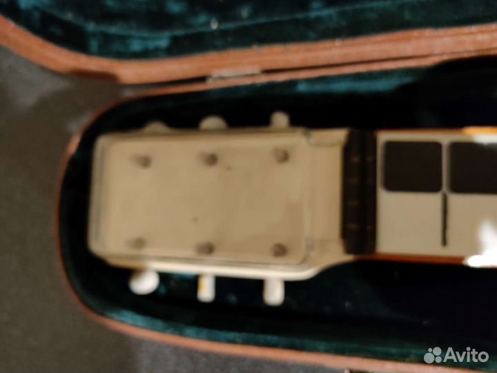 Гавайская электрогитара Lap Steel мэфми