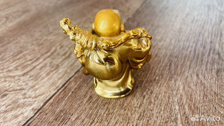 Статуэтка будды, приносящая богатство