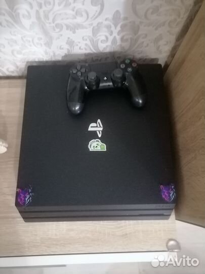 Sony playstation 4 PS4 pro 1tb