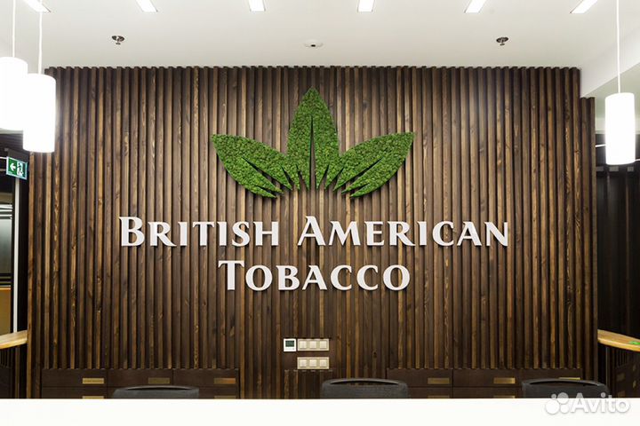 Логотип из мха на ресепшн