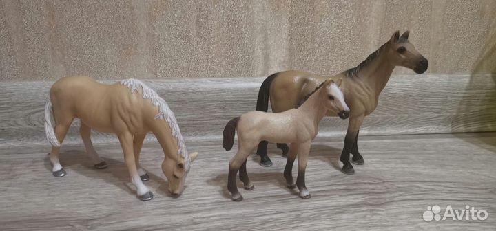 Ахалтекинцы Schleich, Шляйх семья