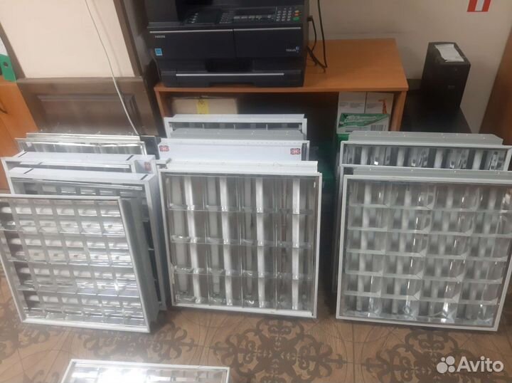 Светильники Армстронг