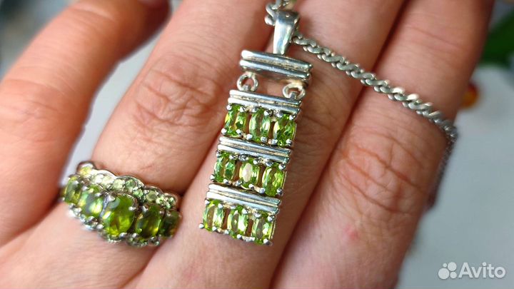 Подвеска с хризолитами 2,52ct, 37*11мм, 8,06гр 925