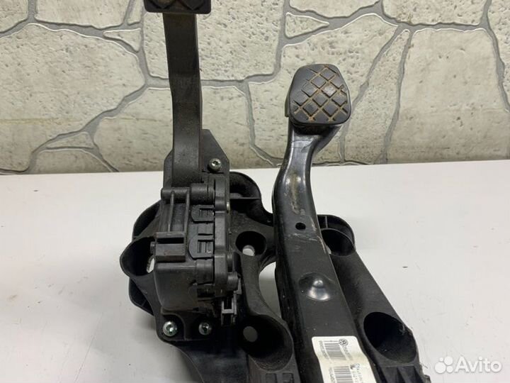 Педаль газа Volkswagen Polo V рестайлинг 1.6 2016 (б/у)