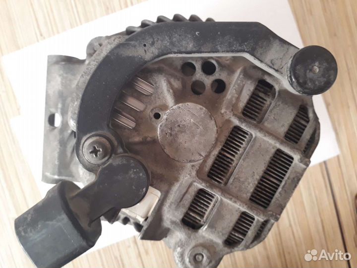 Генератор Mitsubishi