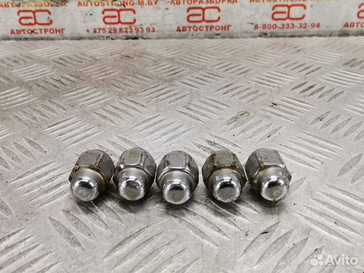 Болт Hyundai Santa Fe 2 (CM) 2007 52950M1000