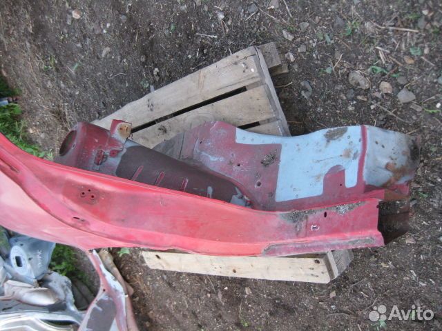 Крыло заднее правое Nissan Primera P10 (1990–1996)