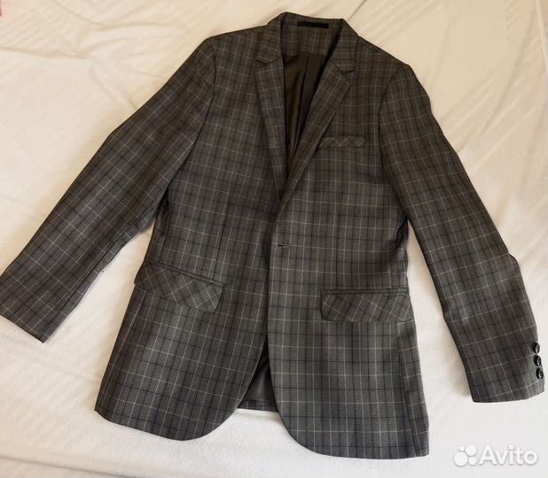 Пиджак мужской в клетку 48