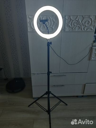 Лампа кольцевая на штативе 26 см