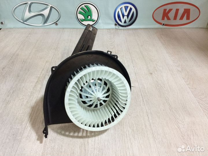 Моторчик печки Поло Рапид Фабия Румстер Skoda Polo
