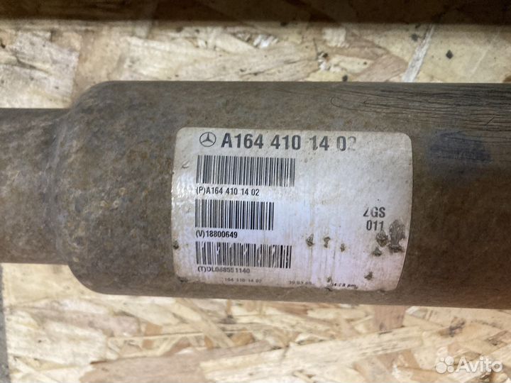 Карданный вал Mercedes w164 ml