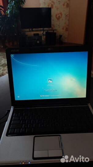 Ноутбук asus