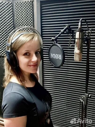 Педагог по вокалу, фортепиано и сольфеджио