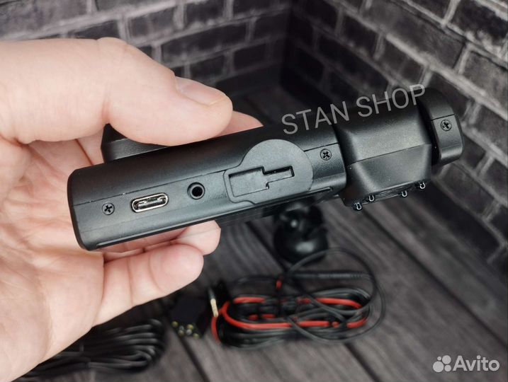 Видео регистратор с 3 камерами