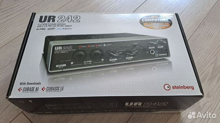 Внешняя звуковая карта Steinberg (Yamaha) UR242