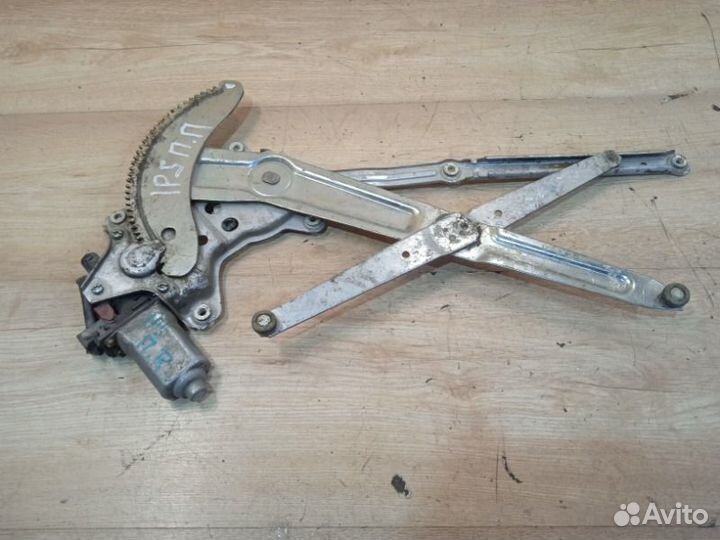 Стеклоподъемник электрический передний правый