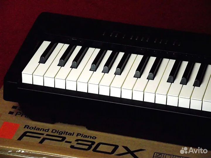 Цифровое пианино roland FP-30X. Новое