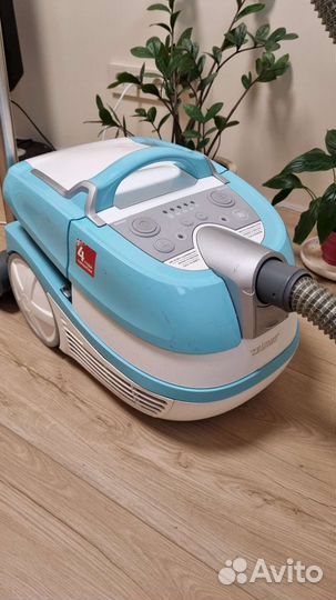 Пылесос Zelmer aquawelt quattro 2000