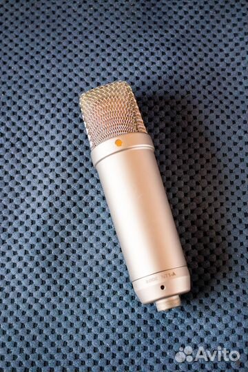 Студийный конденсаторный микрофон Rode NT1-A