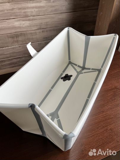 Складная ванночка stokke для купания
