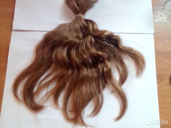 Продам детскую косу натуральный,вес 0,038вес