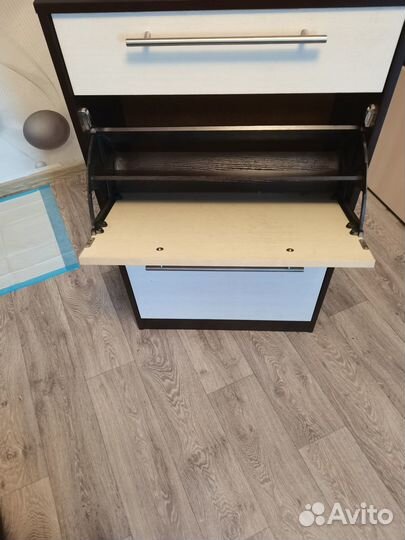 Продам обувницу