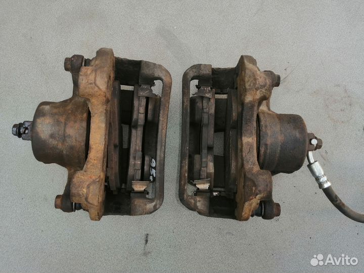 Суппорт тормозной передний для Nissan Maxima (A32)