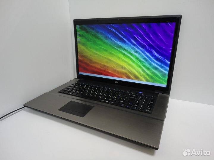 Ноутбук DNS 17.3 дюймов