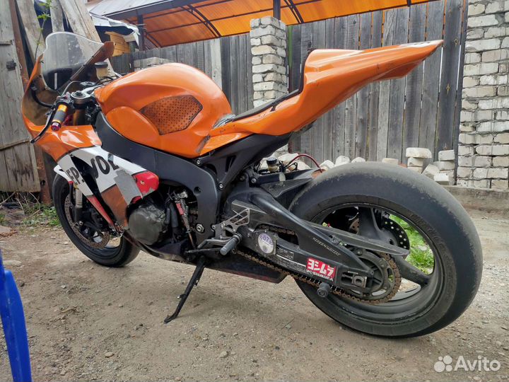 Honda cbr1000rr 2008 года