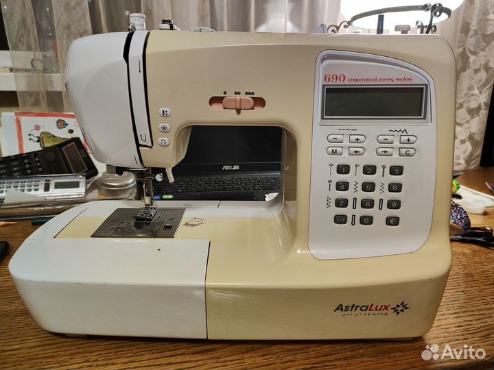 Швейная машина Astralux 690