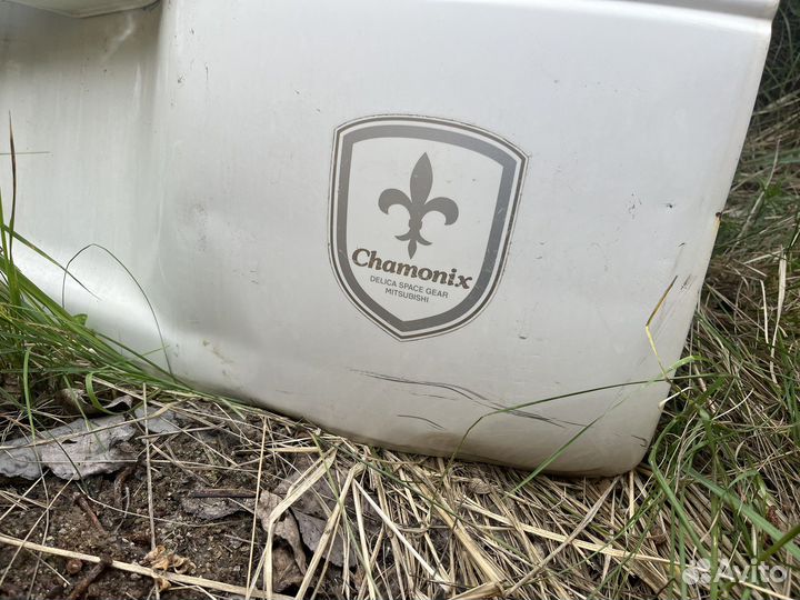 Крышка багажника Mitsubishi Delica