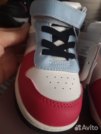Ботинки для девочки 23, 24 новые
