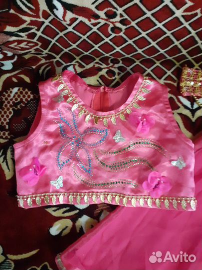 Продаётся костюм для восточных танцев ручной работ