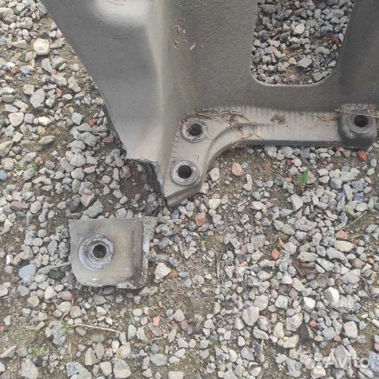 Подрамник передний Chrysler T. Country 3.3 2004 г