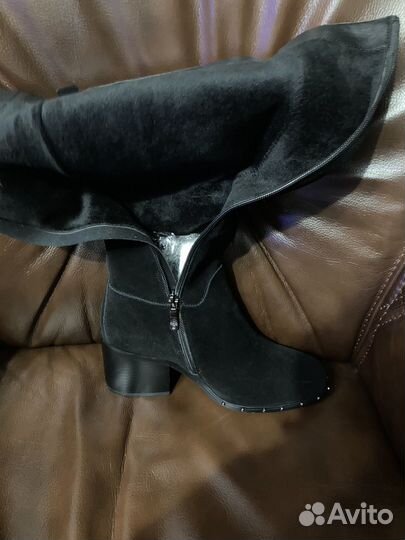 Сапоги замшевые новые