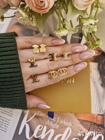 Серьги Пусеты Луи Витон Шанель Селин Тойс