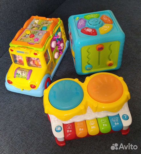 Развивающие музыкальные игрушки пакетом