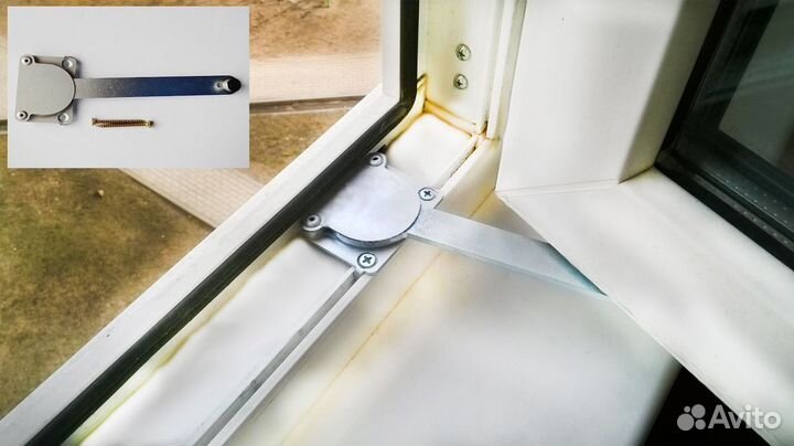 Замена оконной фурнитуры. Ремонт оконной створки