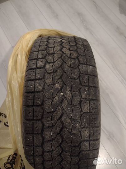 Yokohama Ice Guard Stud IG55 205/55 R16