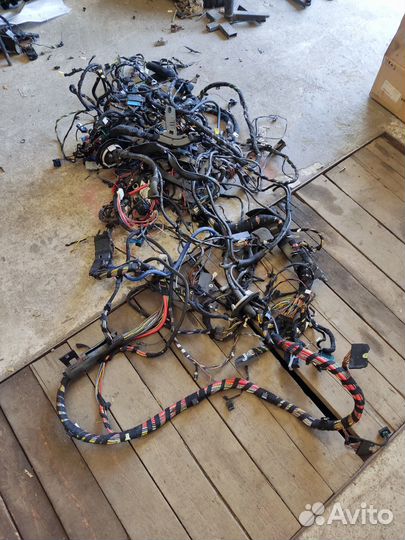 Проводка моторного отсека BMW 130i E87